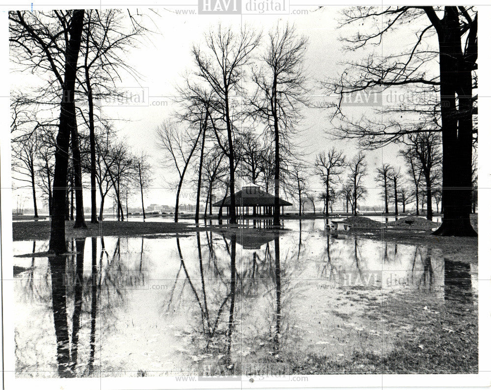 1983 Press Photo Belle Isle - Historic Images