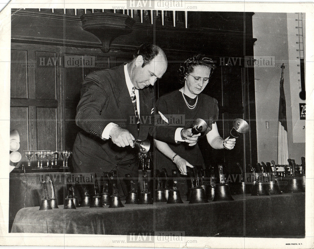 1952 Press Photo Bell Instrument - Historic Images