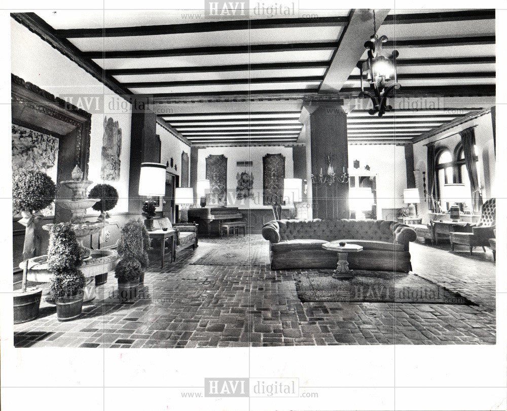 1975 Press Photo BELCREAST HOTEL - Historic Images