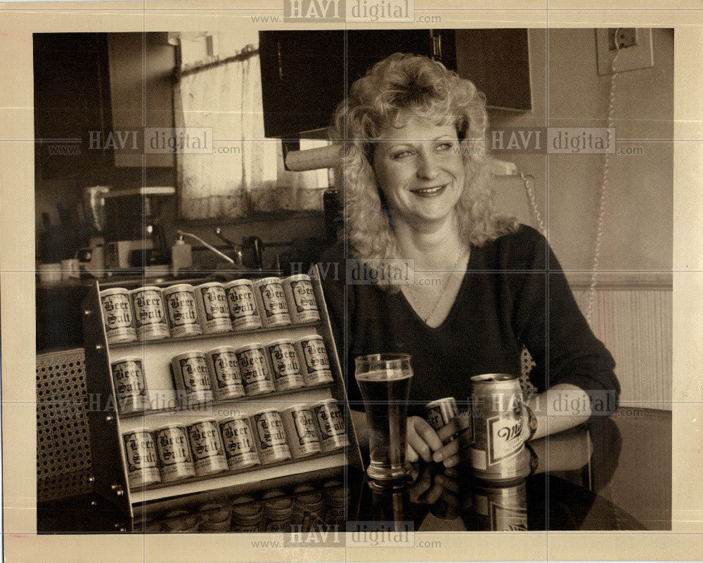 1983 Press Photo DML Enterprises Beer Salt Laskowski - Historic Images