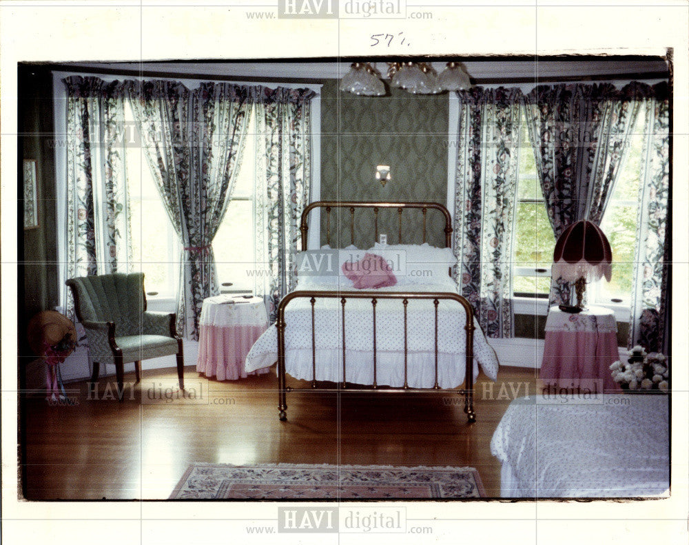 1992 Press Photo BED AND BREAKFAST - Historic Images