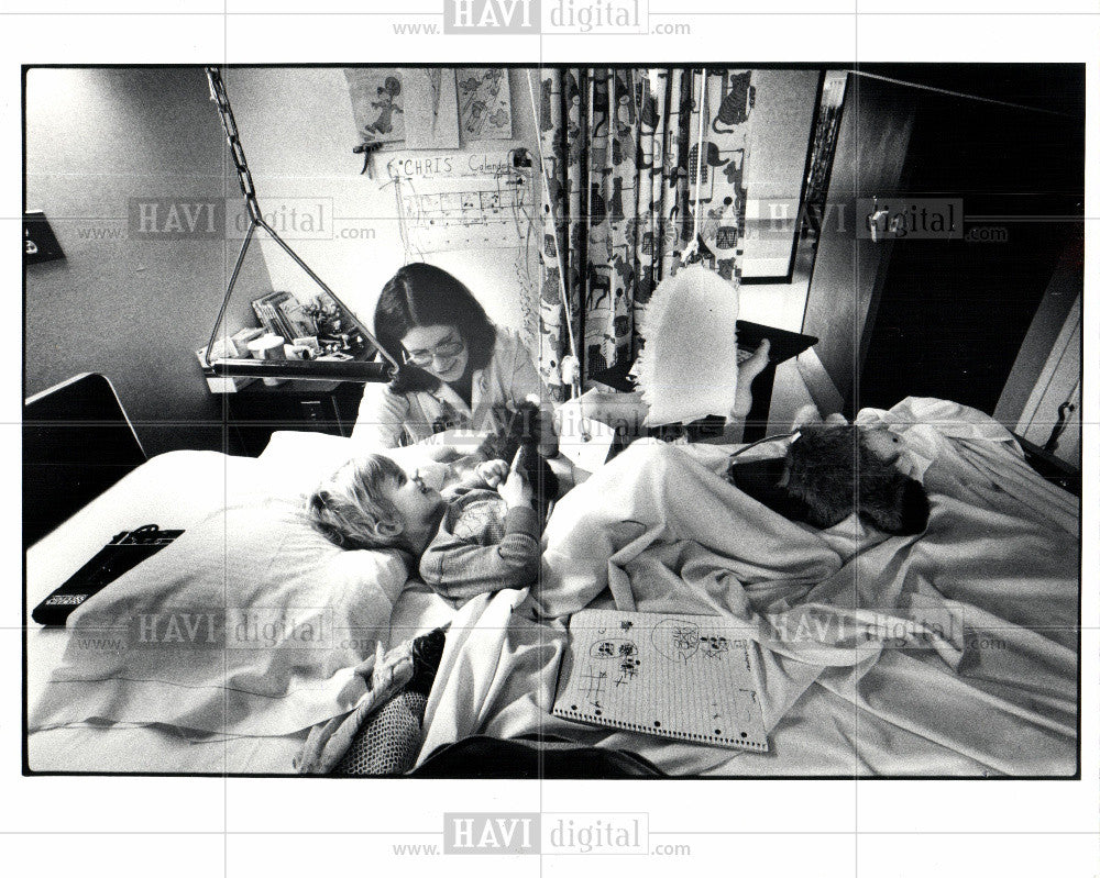 1983 Press Photo Hospital Royal Oak - Historic Images