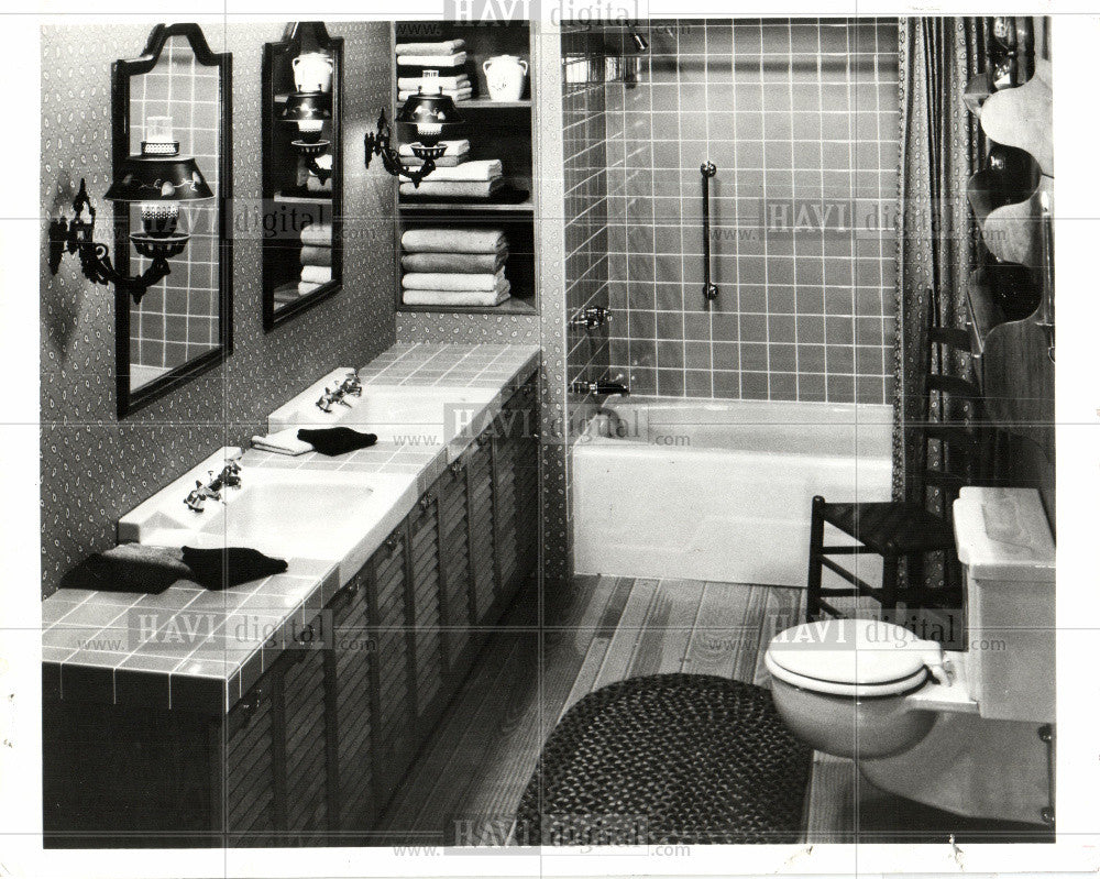 1964 Press Photo BATHROOMS - Historic Images