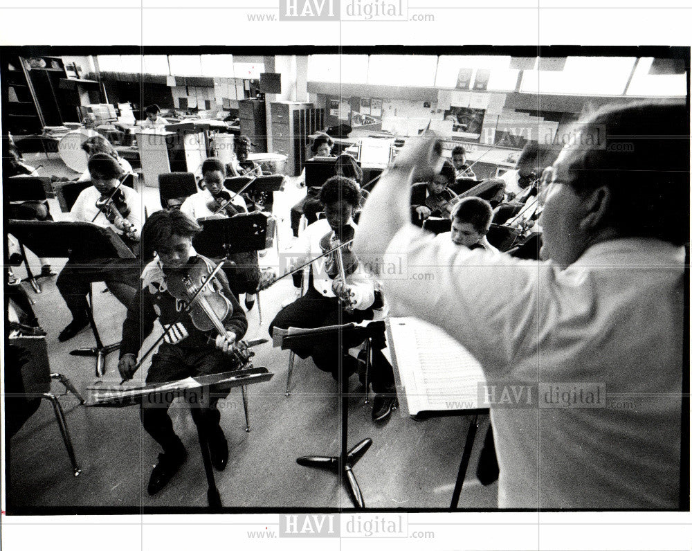 1990 Press Photo Dave Berry Music teacher - Historic Images