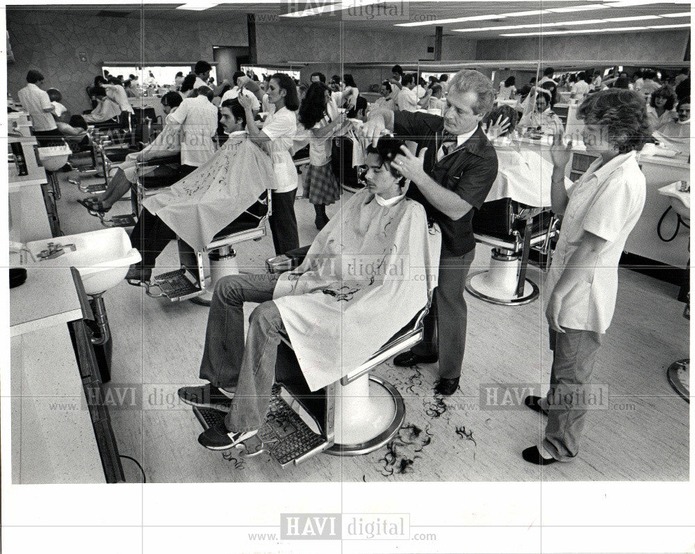 1981 Press Photo Jezlorowski lesson trimming - Historic Images