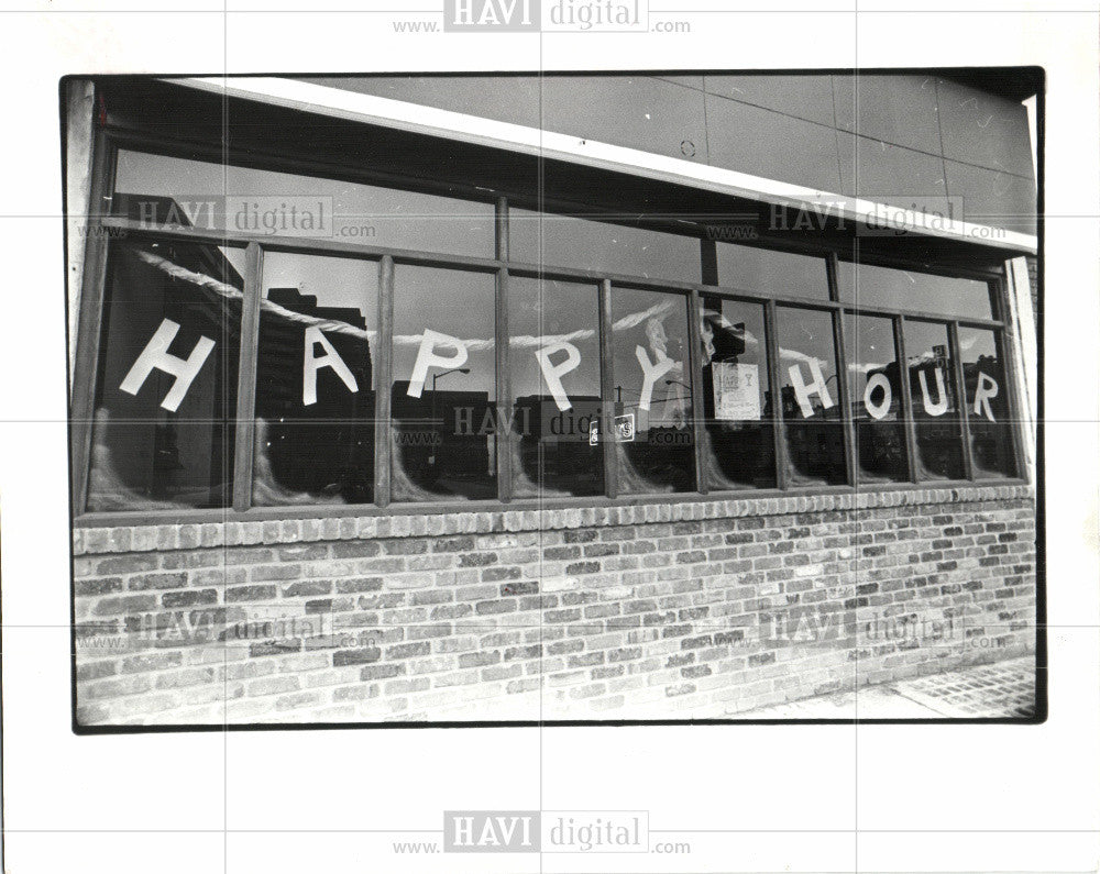 1995 Press Photo happy hour - Historic Images