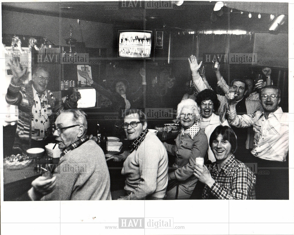 1977 Press Photo Superbowl Lepricon Lounge Junction - Historic Images