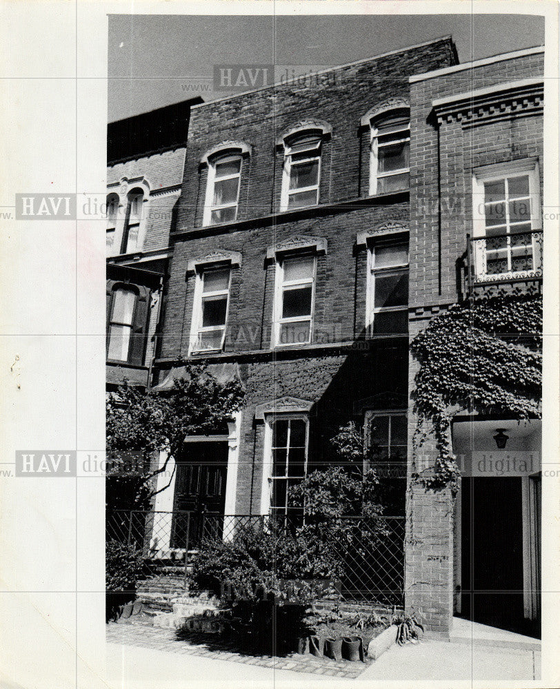 1975 Press Photo Renaissance Construction Jefferson ave - Historic Images