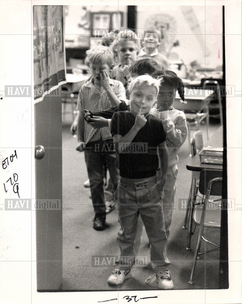 1988 Press Photo gym, education, school, children - Historic Images