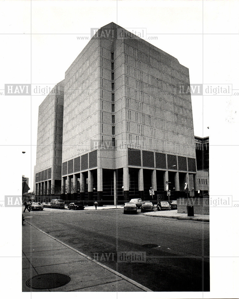 1983 Press Photo Andrew C Baird Detention Center - Historic Images