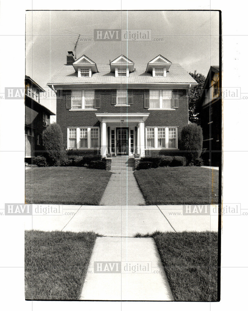 1990 Press Photo House LONGFELLOW BOSTON EDISON - Historic Images