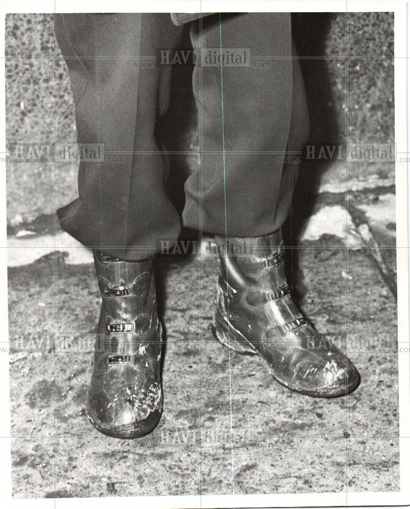 1951 Press Photo Footwear Boot - Historic Images