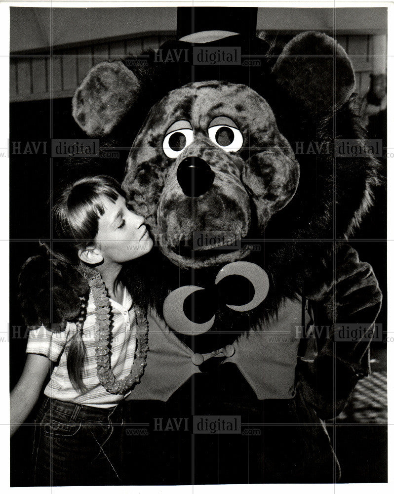 1981 Press Photo Boblo&#39;s Mascot Island - Historic Images