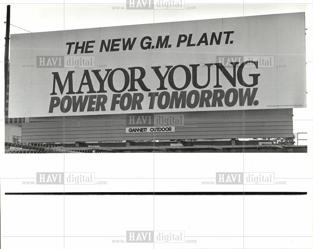 1985 Press Photo Mayor Young, election, billboard - Historic Images