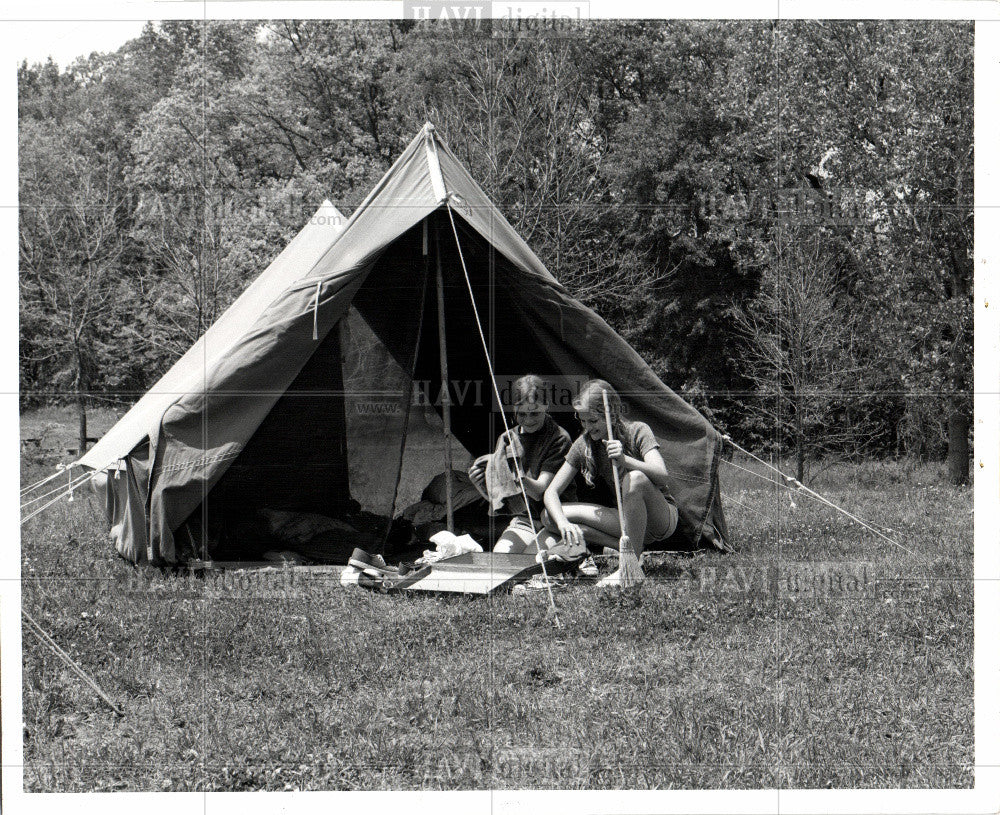 Press Photo Park Kensington Milford Camping - Historic Images