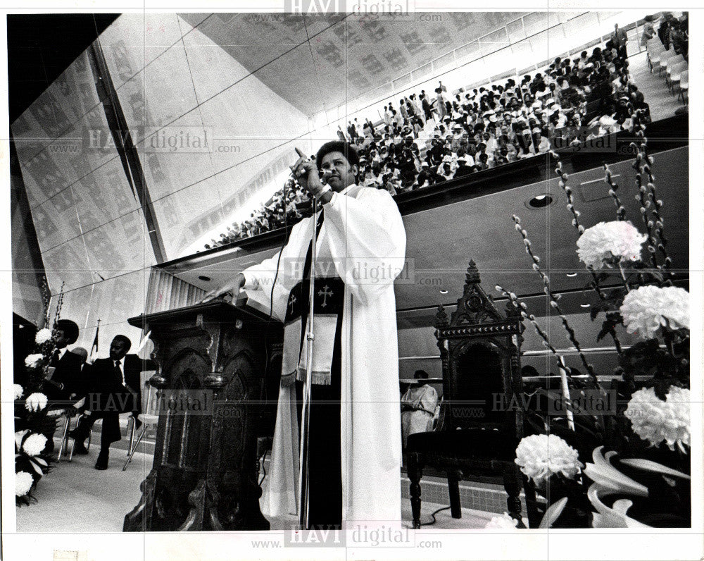 1977 Press Photo Calvary Baptist - Historic Images