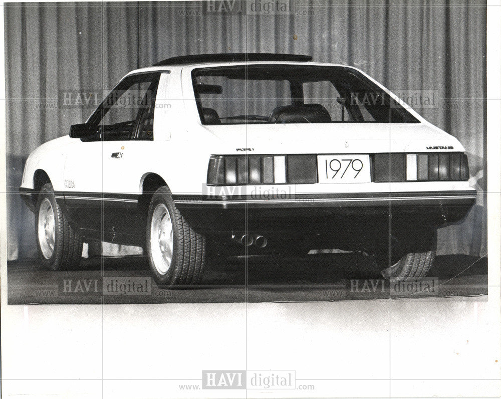 1983 Press Photo Ford Automobiles 1970-79 - Historic Images