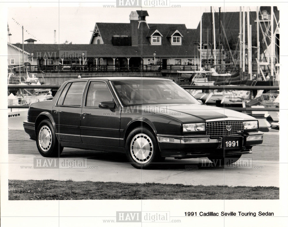 1991 Press Photo Cadillac Automobile 1990 - Historic Images