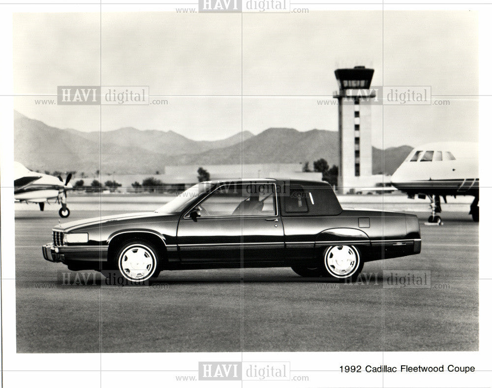 1992 Press Photo Cadillac Automobiles 1992 - Historic Images