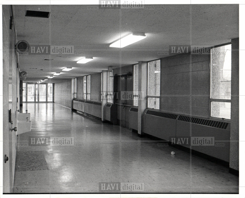 1960 Press Photo Butzel Jr. High - Historic Images