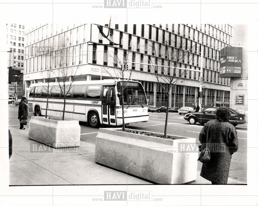 1994 Press Photo SMART BUS - Historic Images