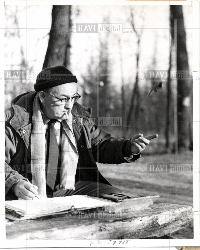 1961 Press Photo Robert L.Wright Bird Bander - Historic Images