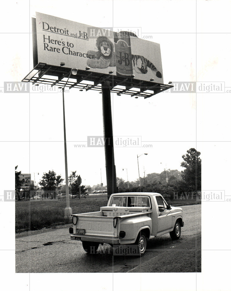 1987 Press Photo Billboard for J&amp;B Scotch whisky,Moross - Historic Images