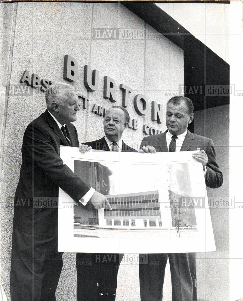 1966 Press Photo Burton Executives drawing - Historic Images