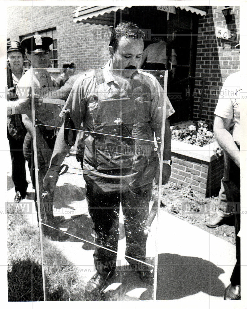 1980 Press Photo persons empowered to enforce the law - Historic Images