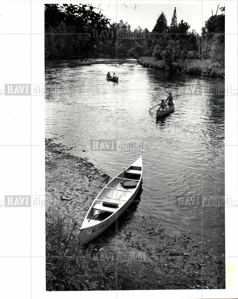 1982 Press Photo Canoe,canoeing,ausable,river,climate - Historic Images