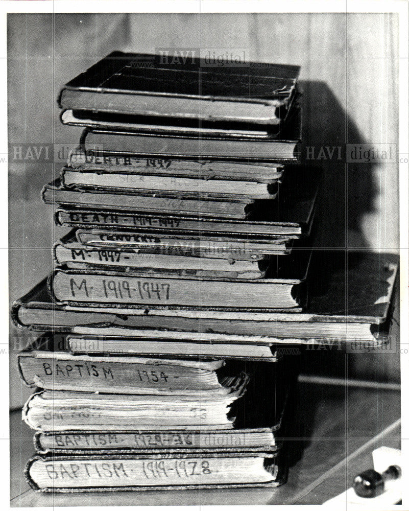 1981 Press Photo Rev.Edmund C.Szoke Church Records - Historic Images