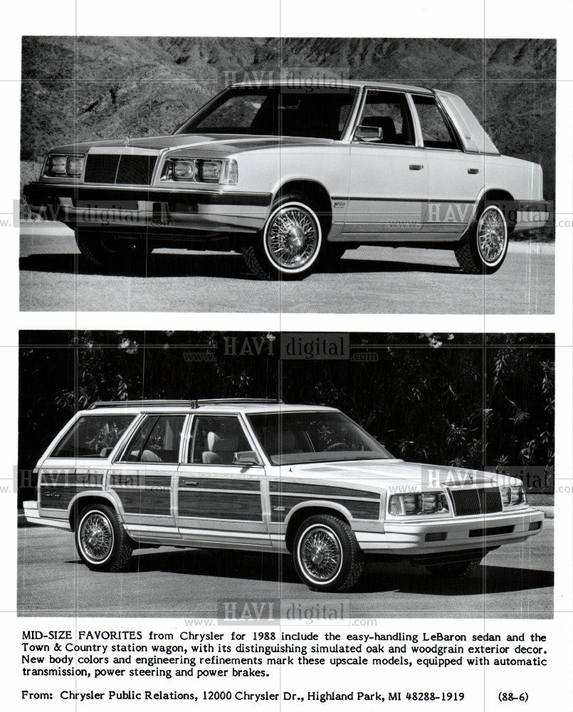 Press Photo Chrysler autos LeBaron Town Country - Historic Images