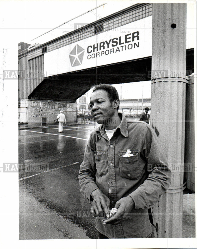 1979 Press Photo US Bridge Chrysler Sign Dodge Plant - Historic Images