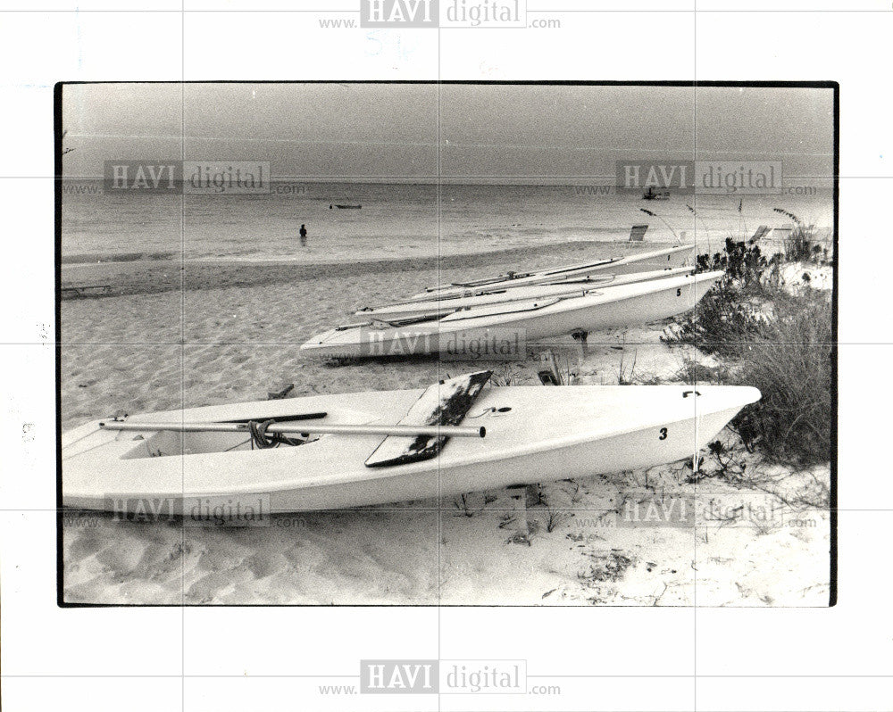 1987 Press Photo Club Med Turkoise Providenciales Boats - Historic Images