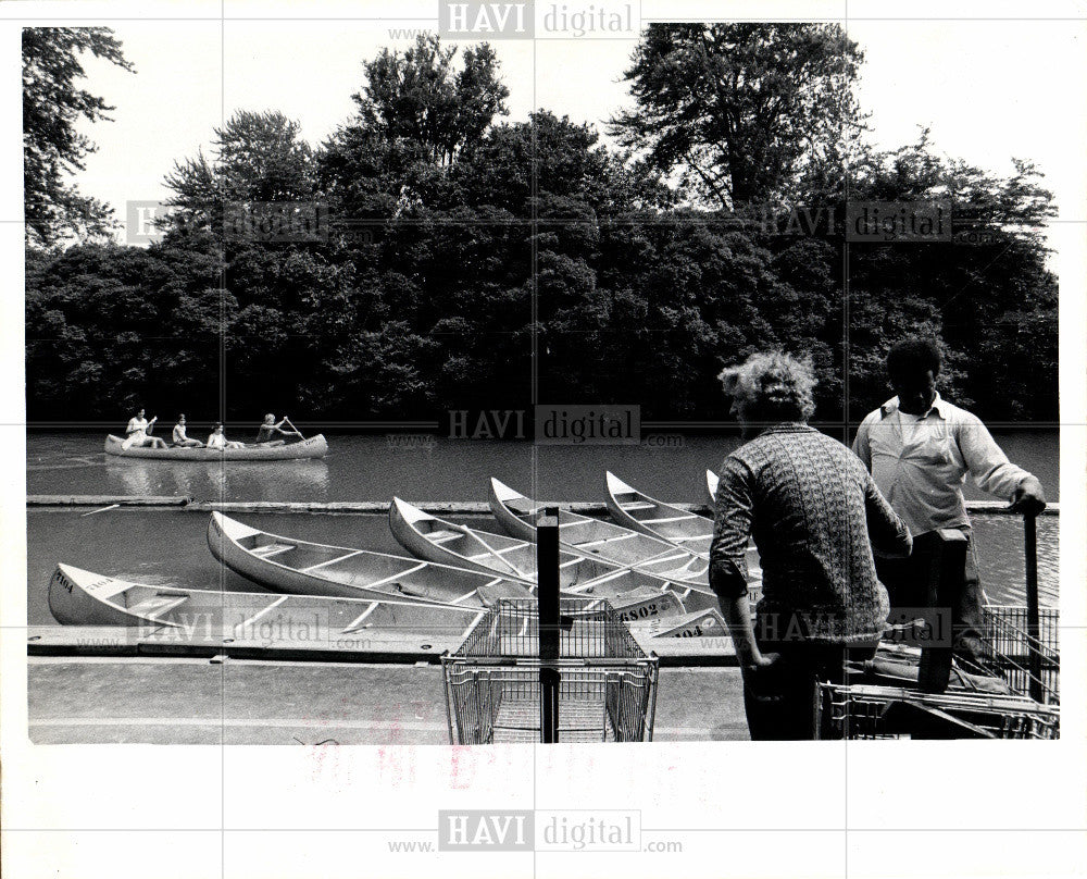 1973 Press Photo Canoe sports peole activities 1973 - Historic Images