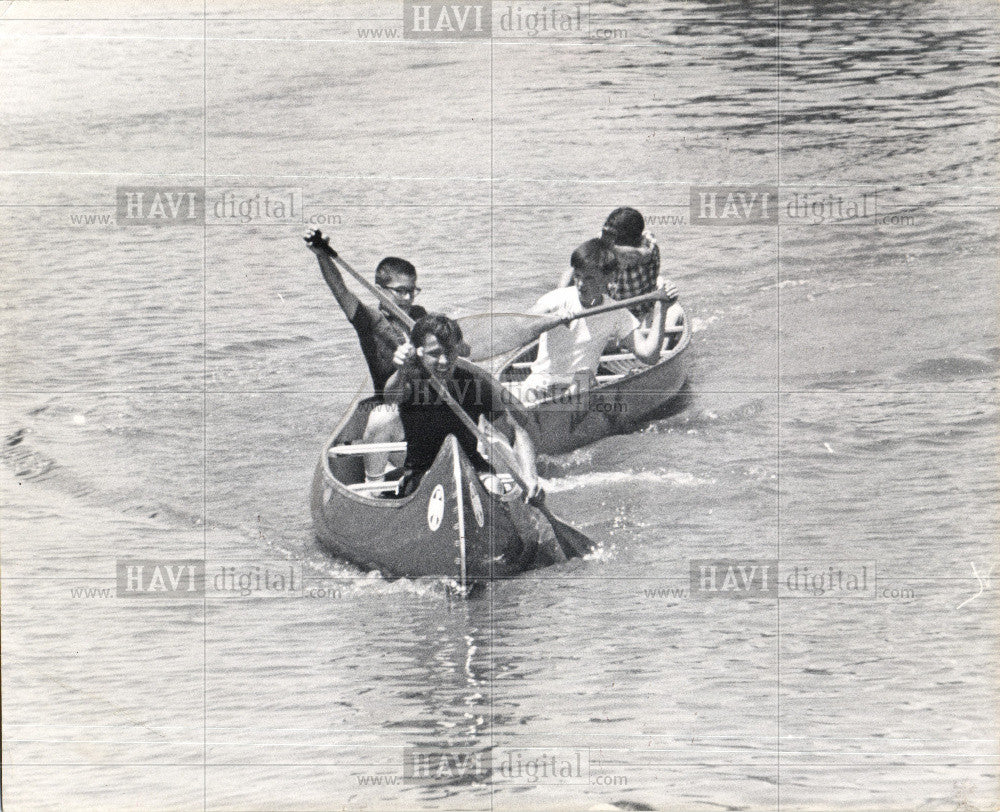 1985 Press Photo Canoeing kayaking - Historic Images