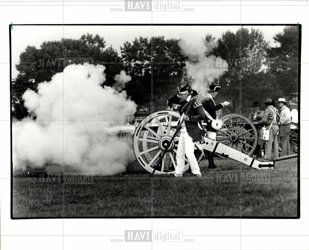 1986 Press Photo soldiers - Historic Images