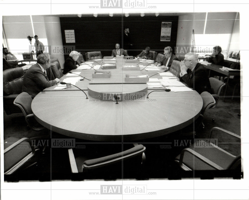 1988 Press Photo City council  meeting bussiness 1988 - Historic Images