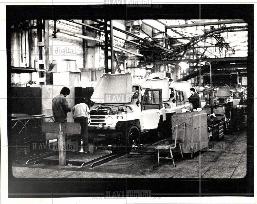 1988 Press Photo Jeep Beijing Factory - Historic Images