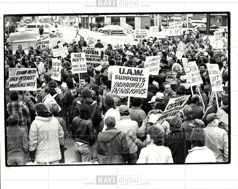 1982 Press Photo Chrysler Windsor Pillette Plant strike - Historic Images