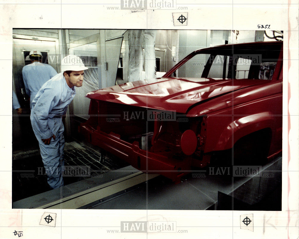 1991 Press Photo Chrysler Corp Assembly Plant. - Historic Images