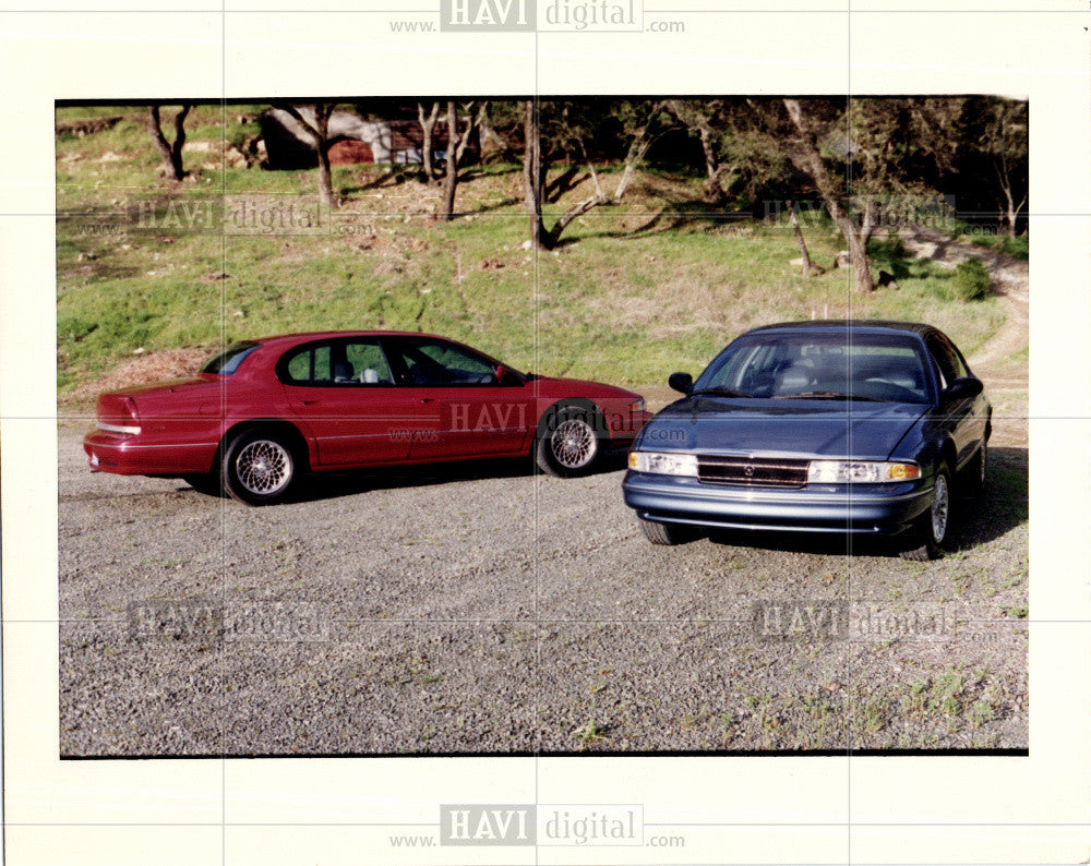 1993 Press Photo CHRYSLER  CHS  New Yorker - Historic Images