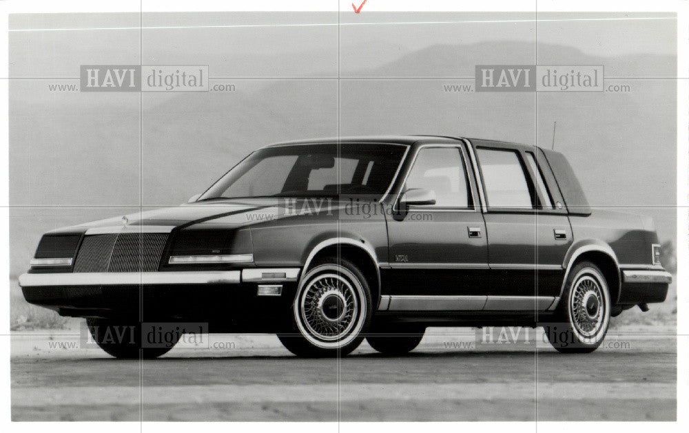 1992 Press Photo 92'Chrysler Imperial - Historic Images