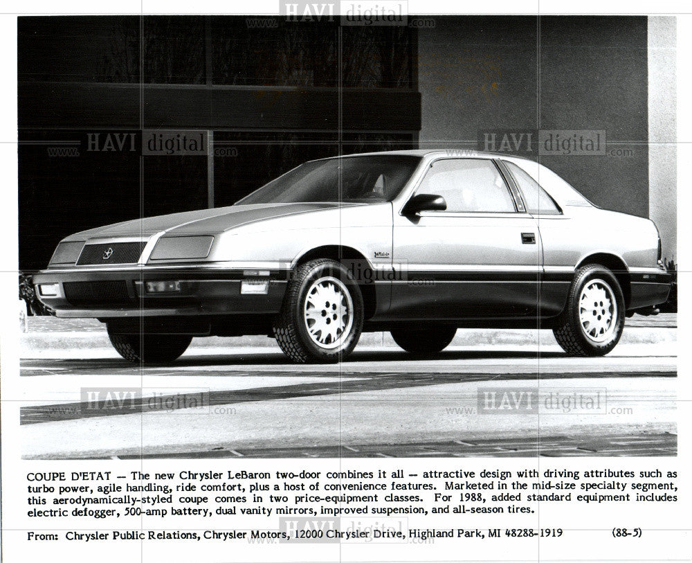 Press Photo 1988 Chrysler LeBaron specs - Historic Images