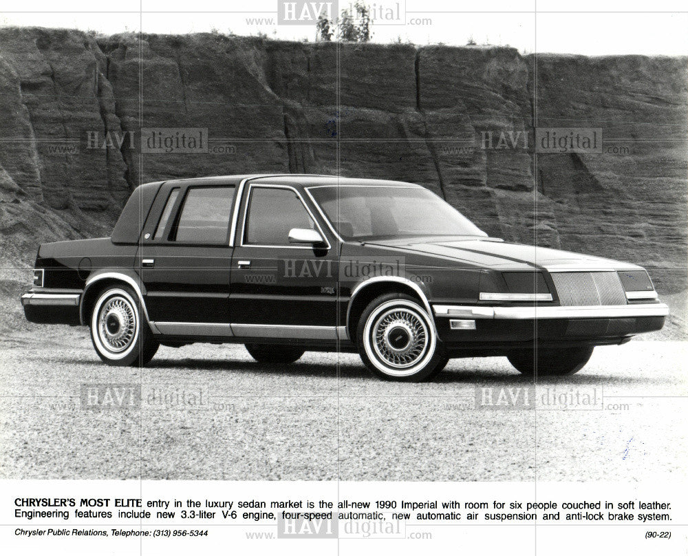 1990 Press Photo Chrysler Automobiles 1990 luxury sedan - Historic Images