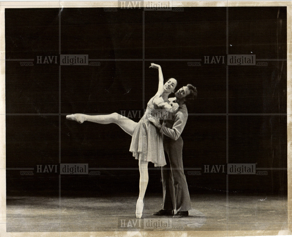 1974 Press Photo Christopher Aponte Ballet Dancer - Historic Images