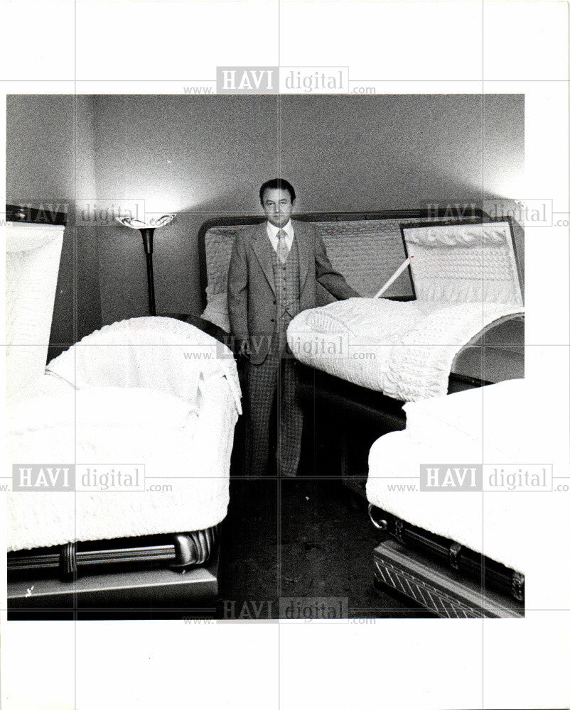 1978 Press Photo Casket 1978 - Historic Images