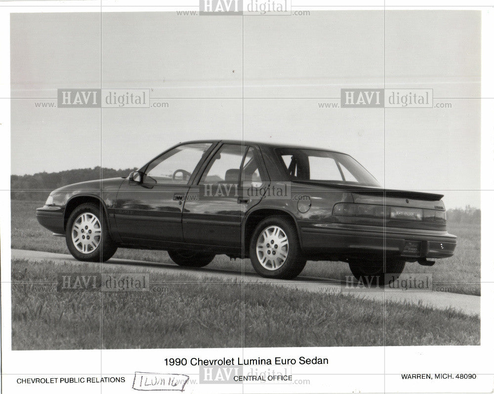 1988 Press Photo Chevrolet Lumina sedan General Motors - Historic Images