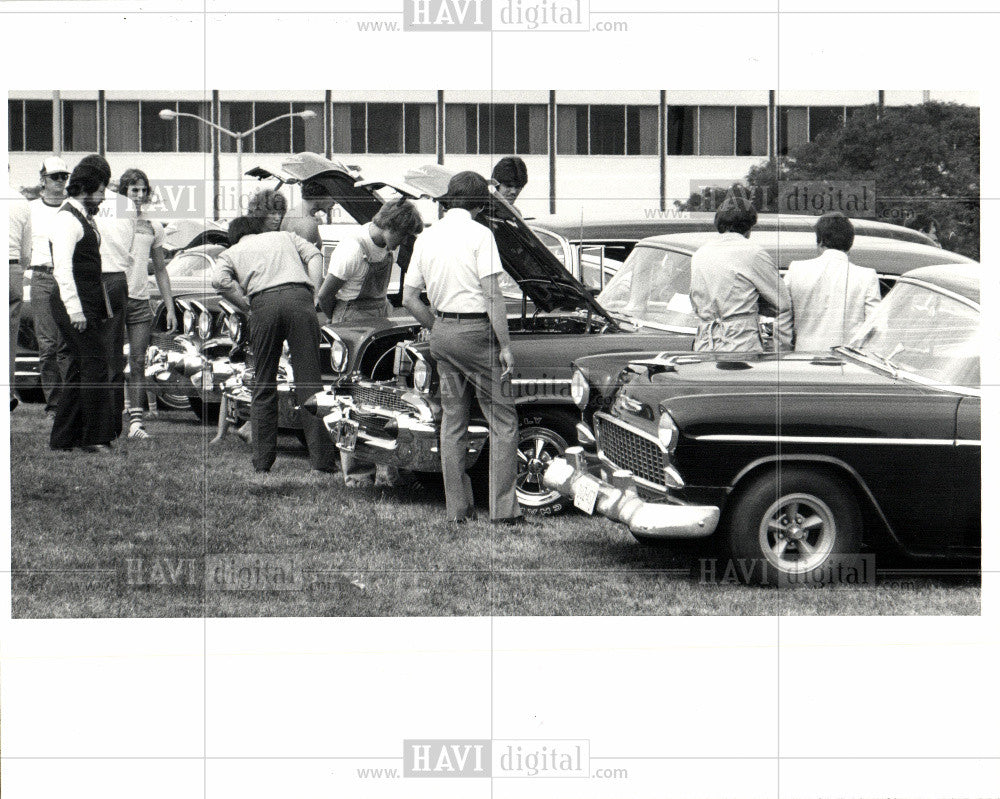 1981 Press Photo Chevrolet Auto Show GM Tech Center - Historic Images