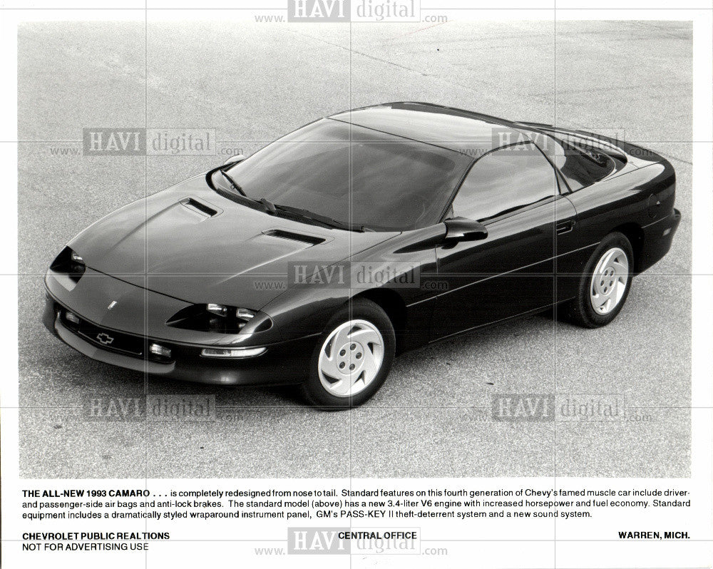 1993 Press Photo 1993 Chevrolet Camaro Car - Historic Images